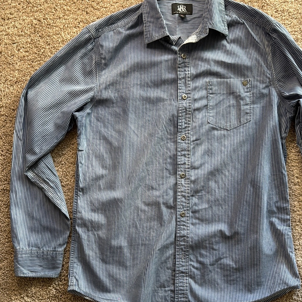 Rock & Republic Blue Casual Button Down Shirt with Pointed Collar - Picture 4 of 4